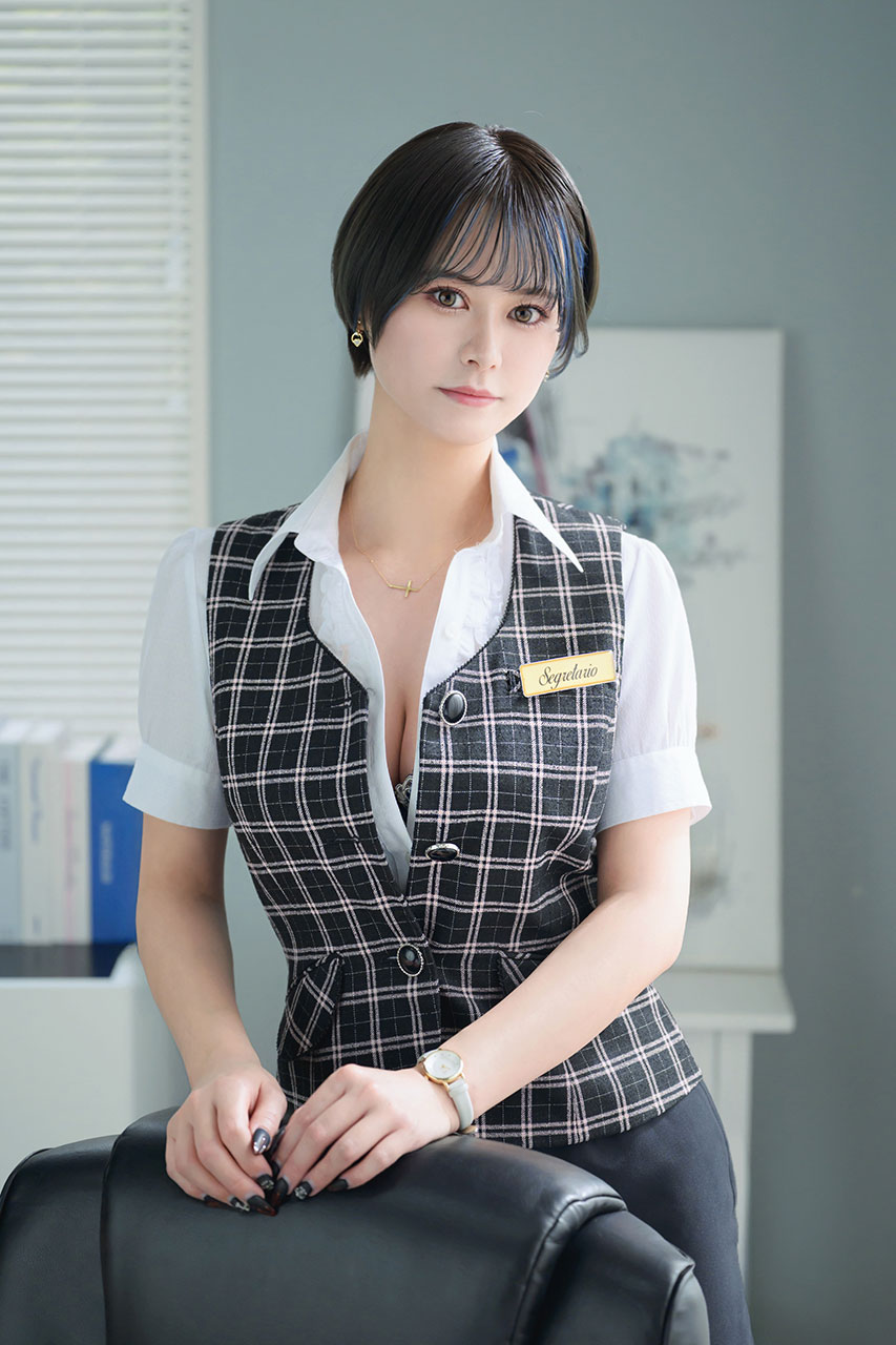 奏れみのプロフィール一般写真